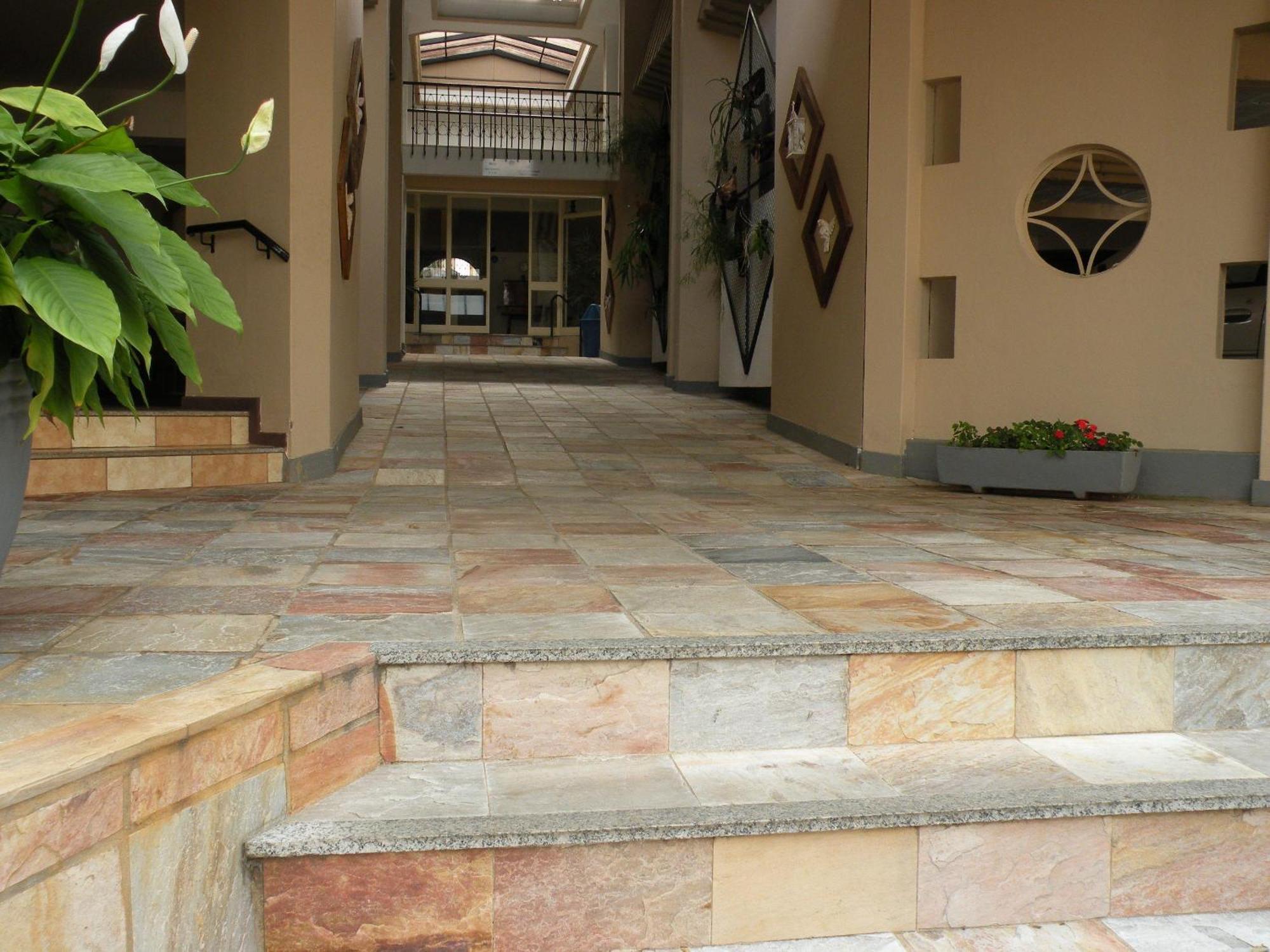 Solara Hotel 3*
